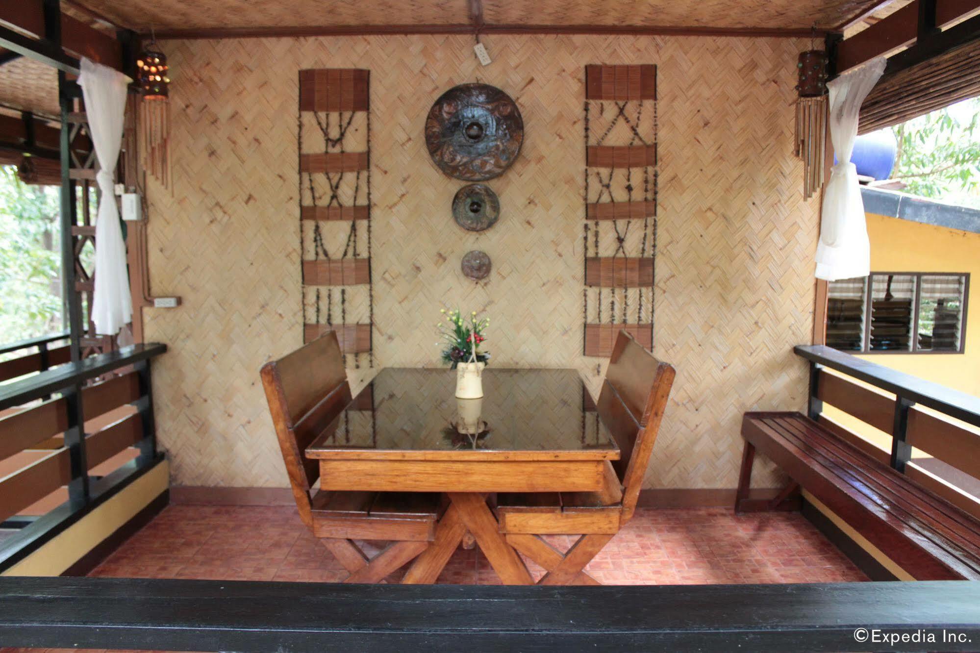 Khadine Grand Vista 3* Coron
