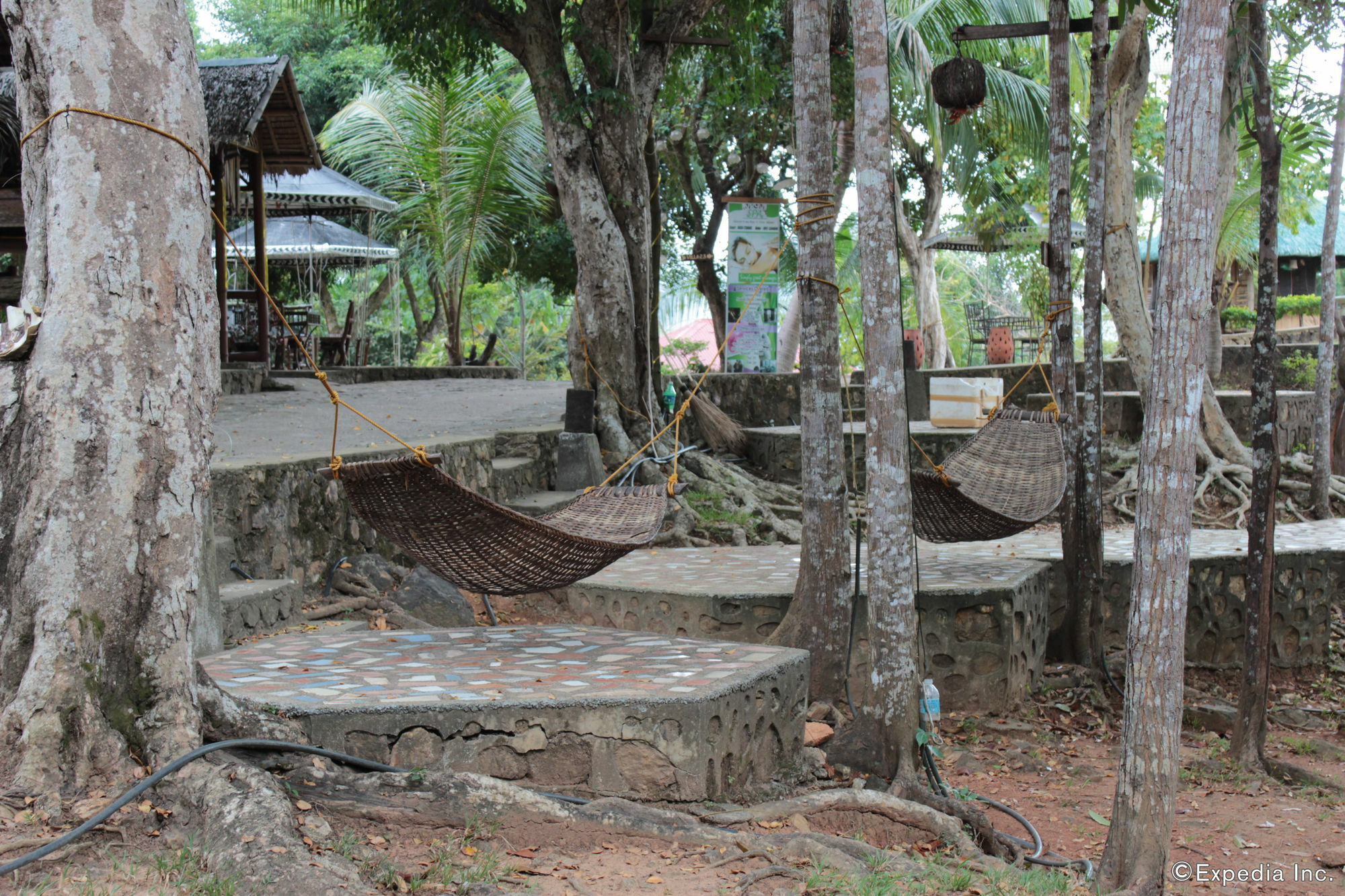 Khadine Grand Vista Coron