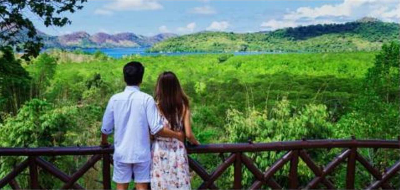 Khadine Grand Vista 3* Coron