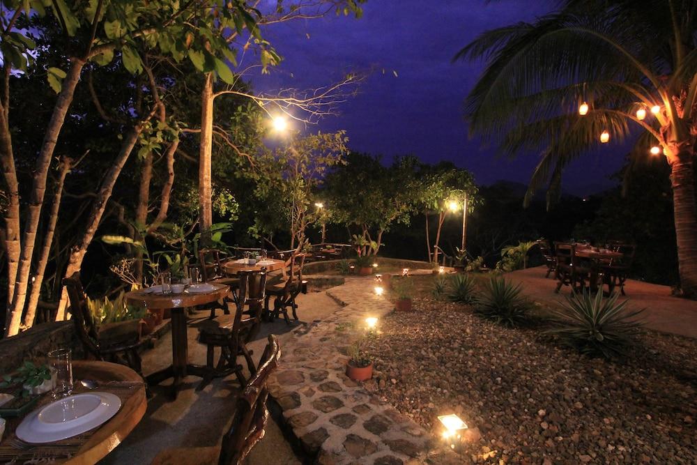 Khadine Grand Vista Coron