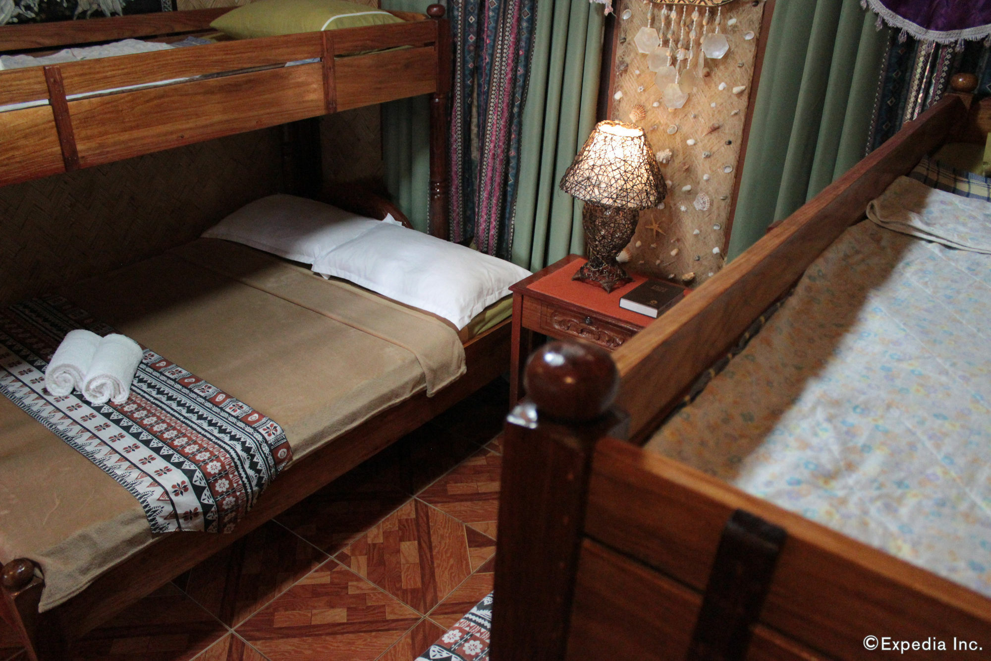 Khadine Grand Vista Coron